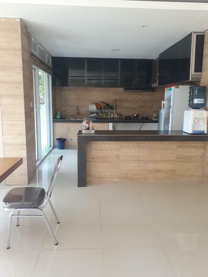 Brielle Guest House Jimbaran Екстериор снимка