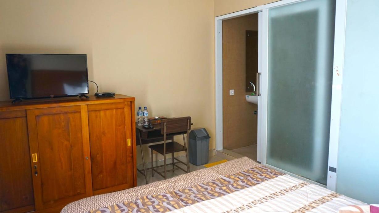 Brielle Guest House Jimbaran Екстериор снимка